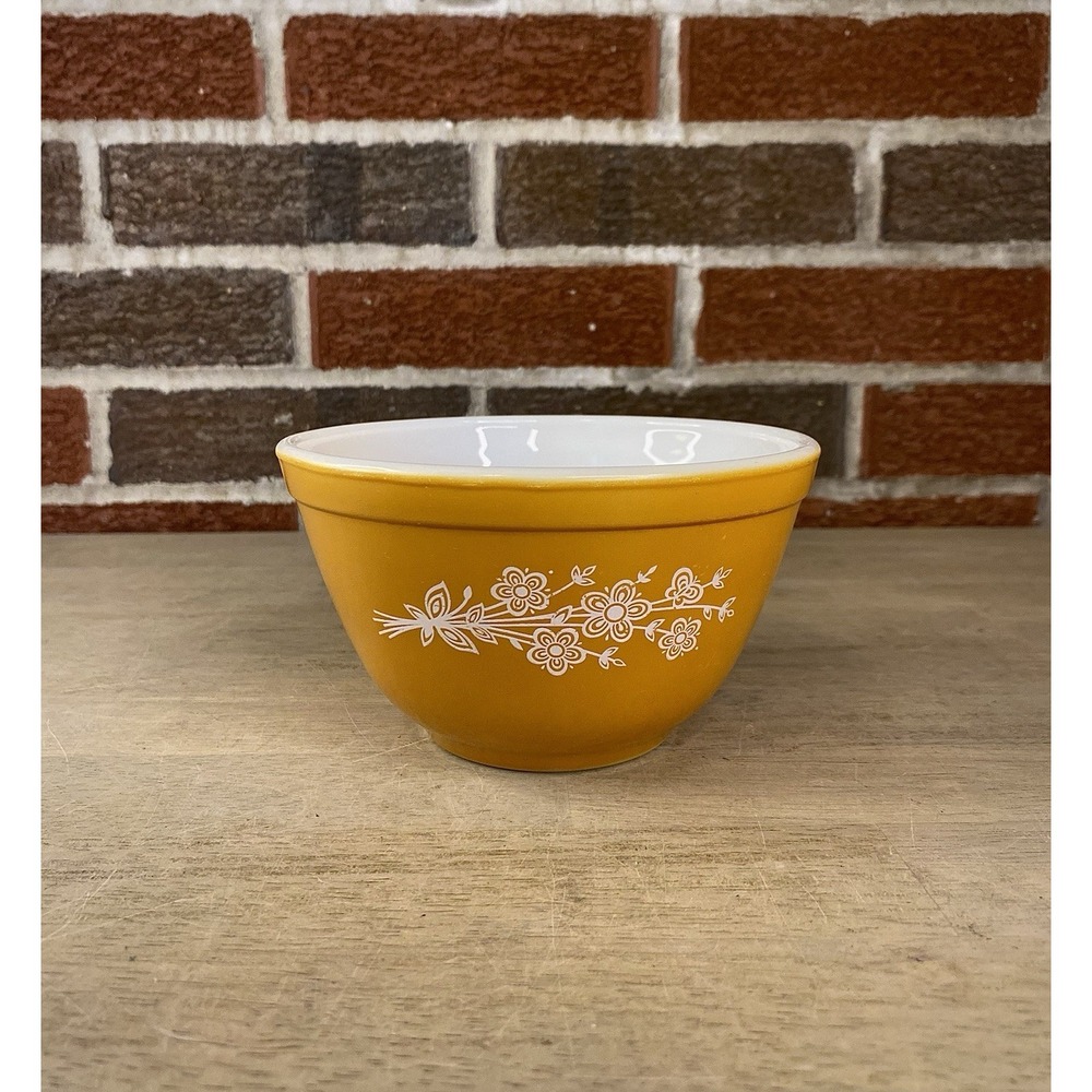 Pyrex Butterfly Gold Nesting Mixing Bowl 1 1/2 Pt Round Corning Flowers 401